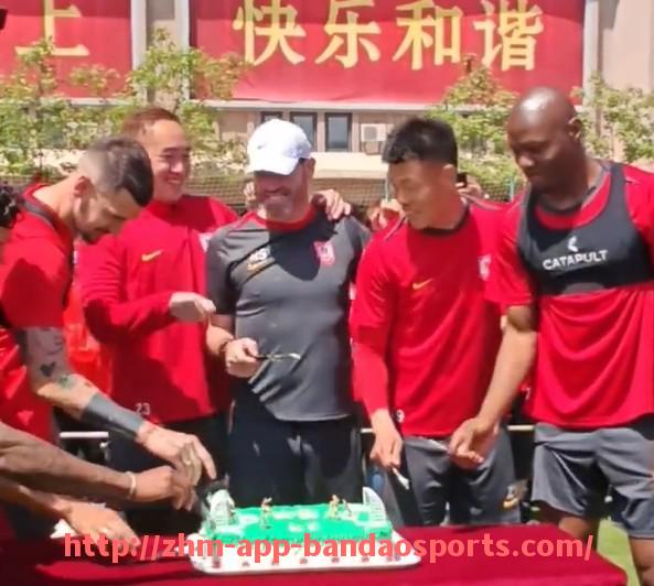 半岛体育app-2018年火箭队比赛直播回看与当日赛程解析